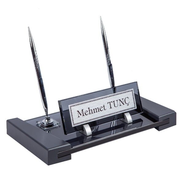 Füme Ahşap ve Kristal İsimlik