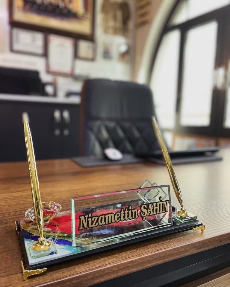 Türk Bayrağı Baskılı Masa İsimliği