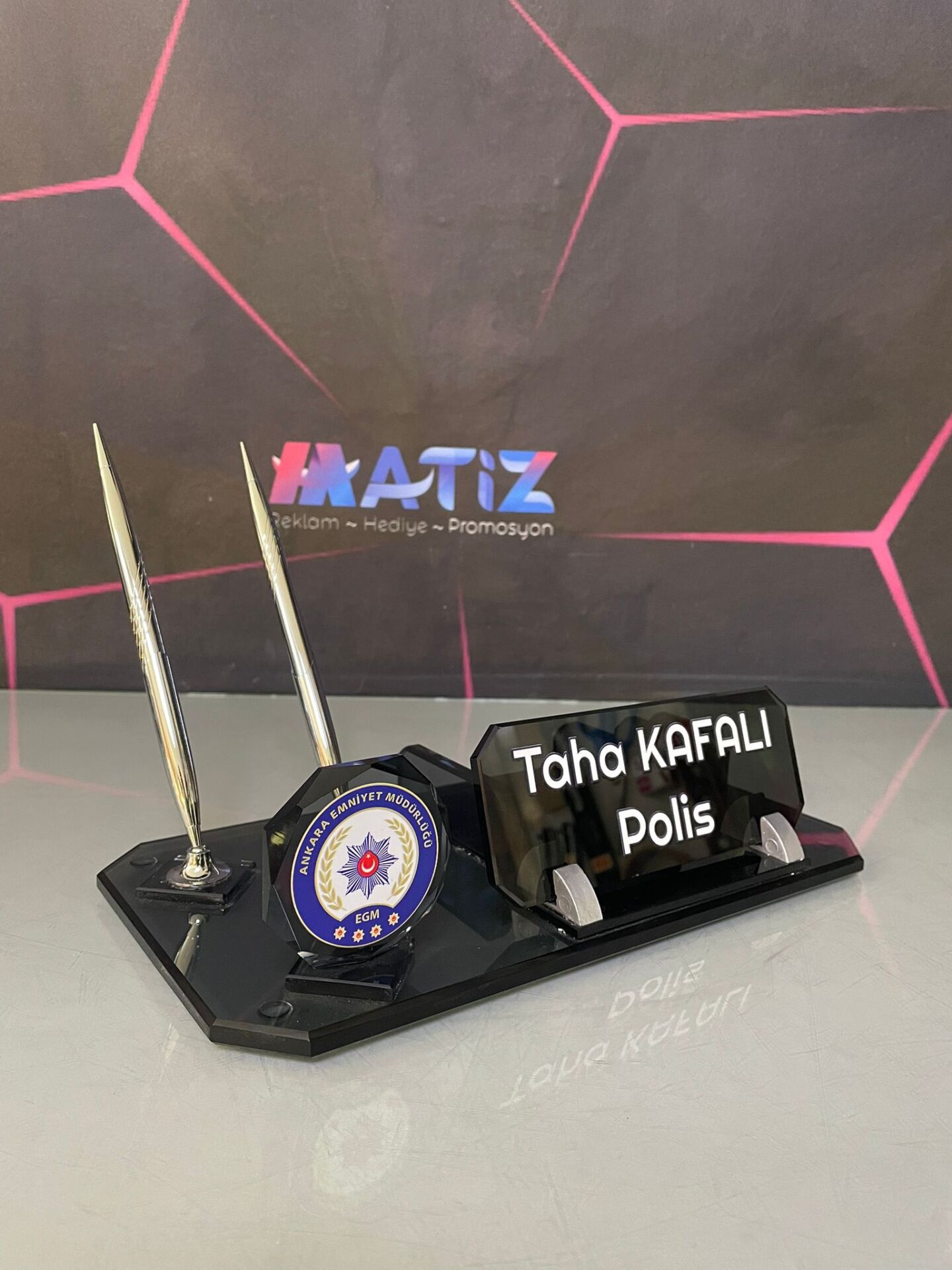 Polis Logolu Masa İsimliği