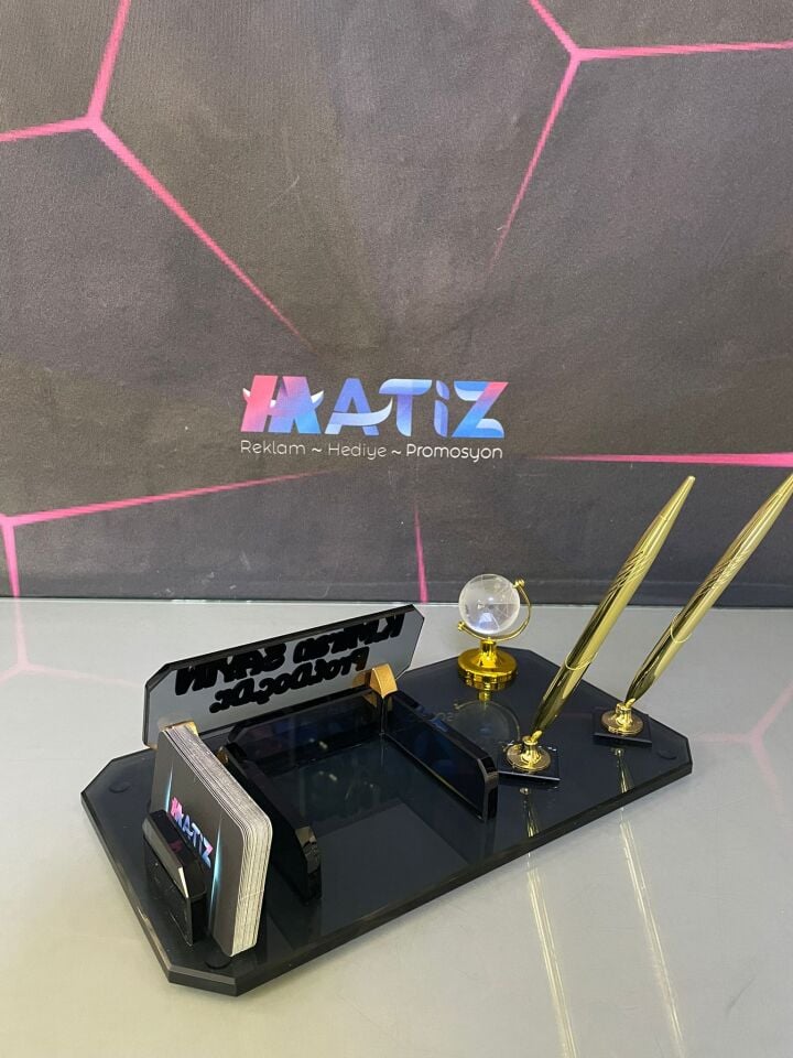 Doktor Masa İsimliği