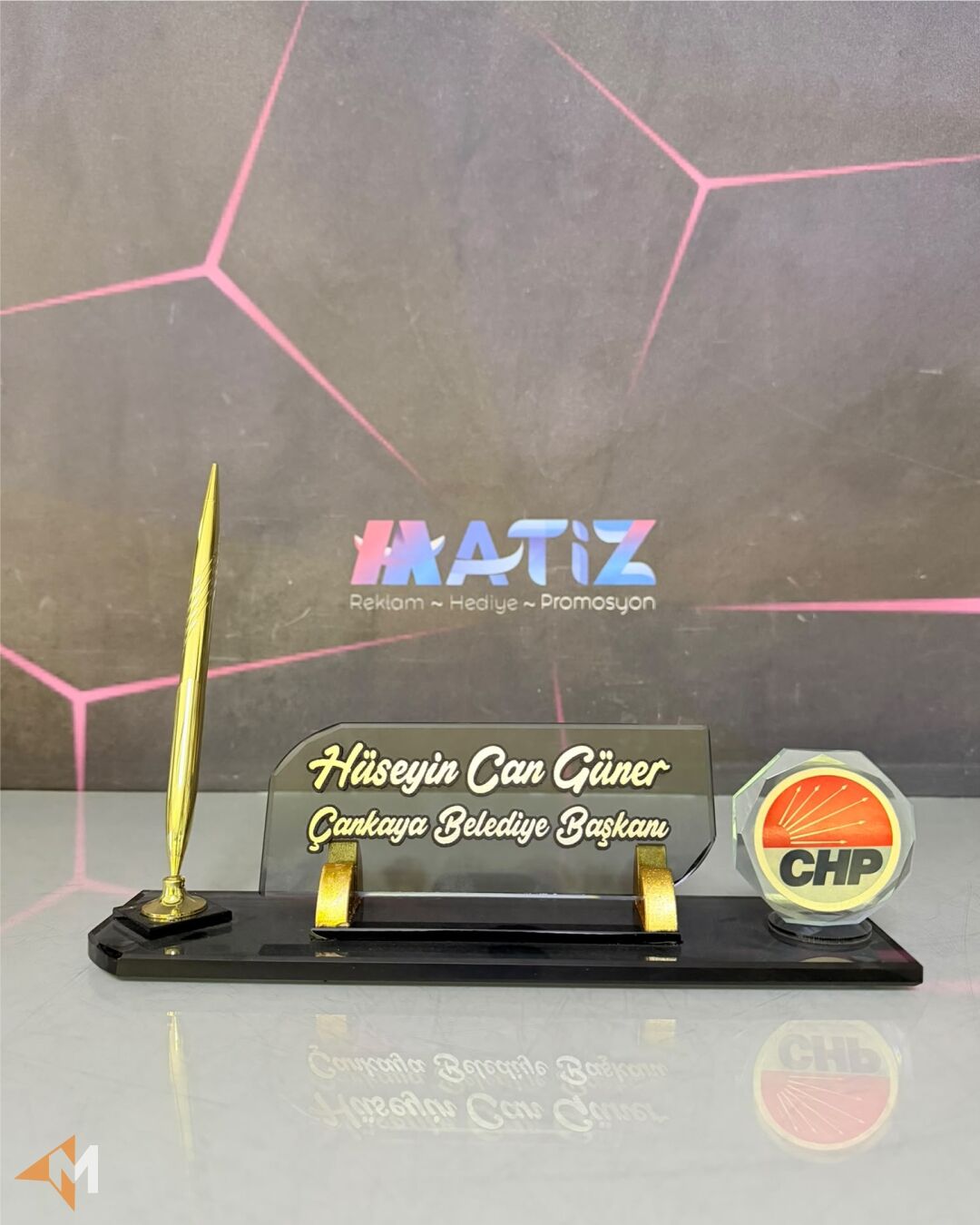 CHP Logolu Masa İsimliği