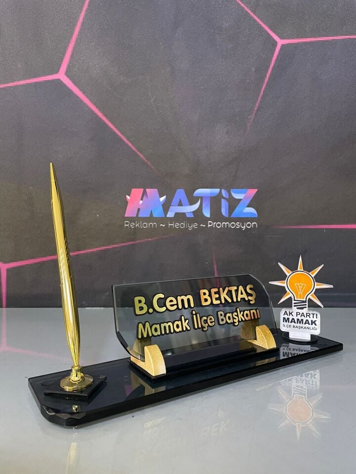 AK Parti Logolu Masa İsimliği