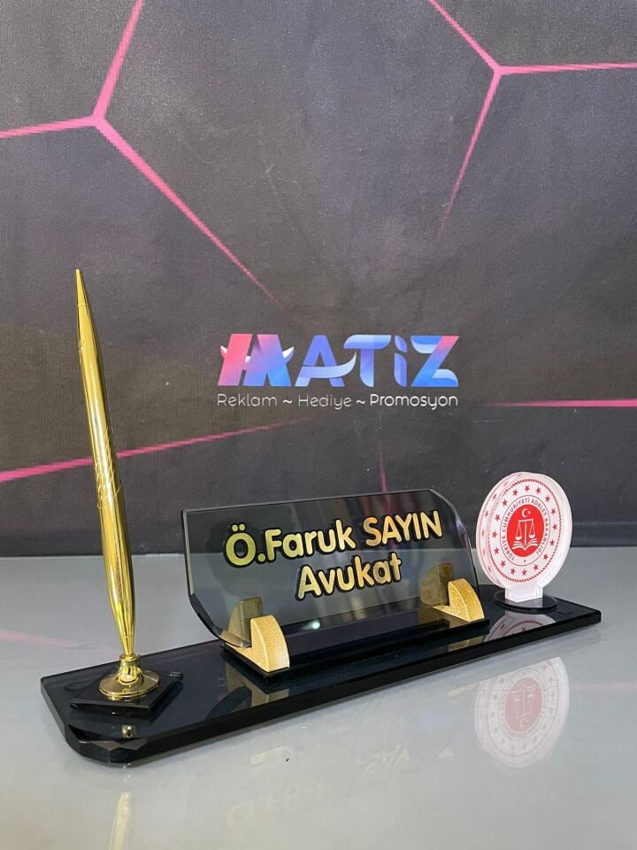 Adalet Bakanlığı Logolu Masa İsimliği