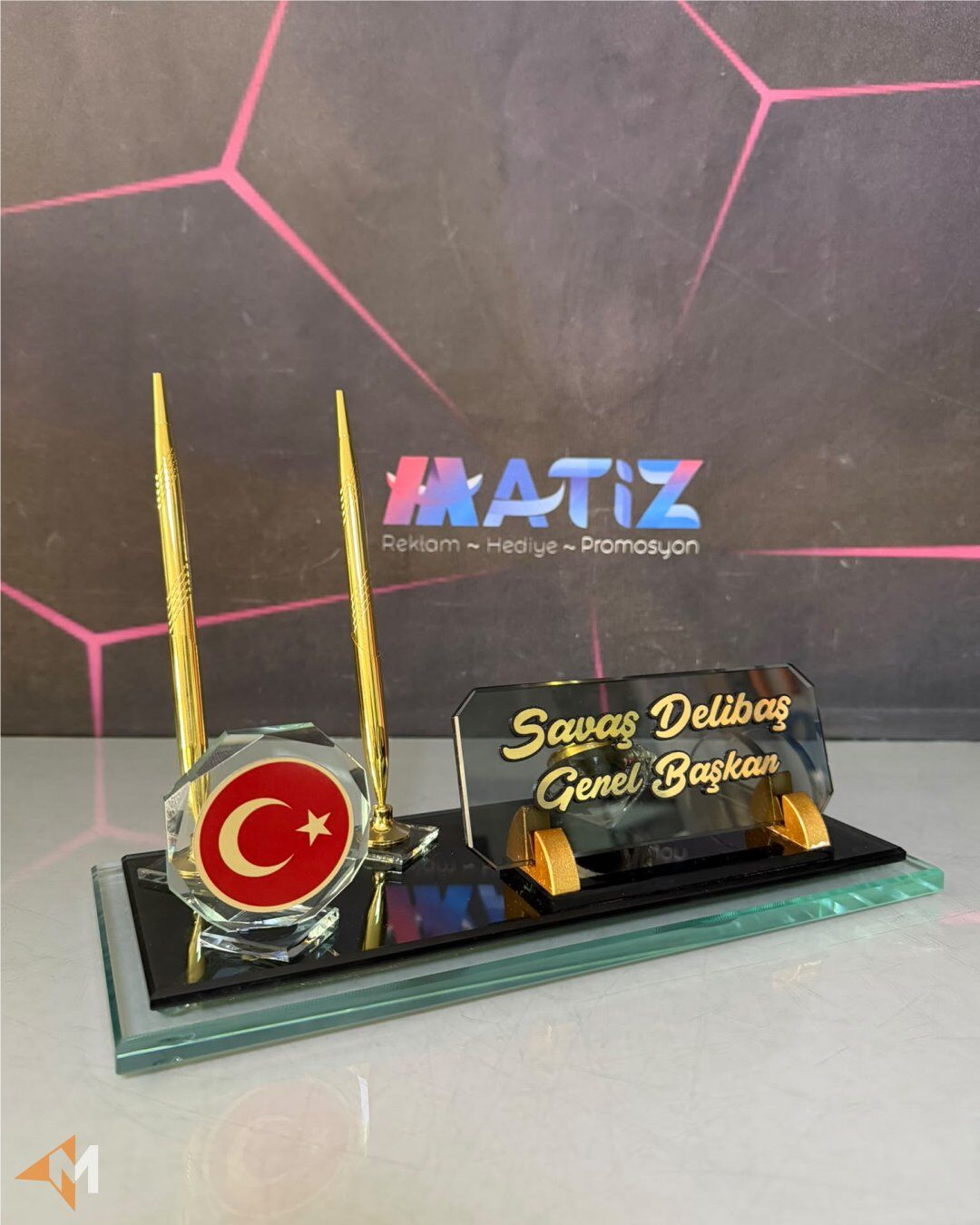 Türk Bayraklı Masa İsimliği