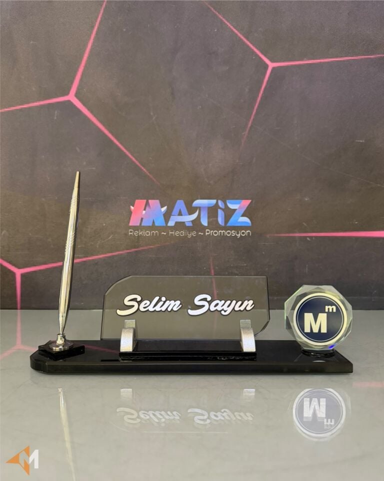 Mali Müşavir Masa İsimliği