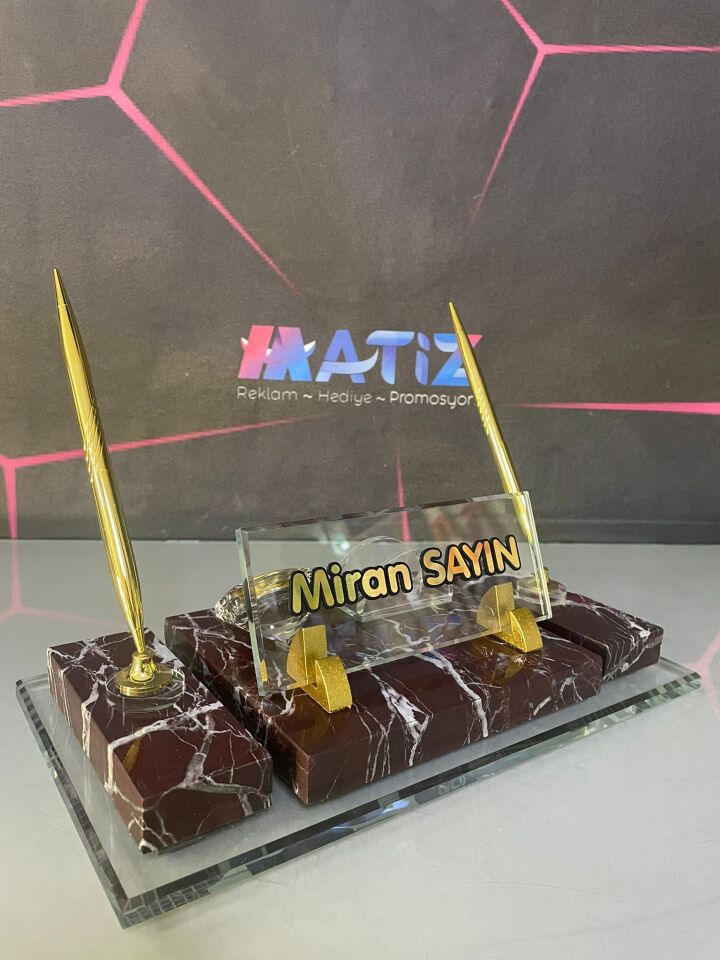 Elit Bordo Mermer Masa İsimliği