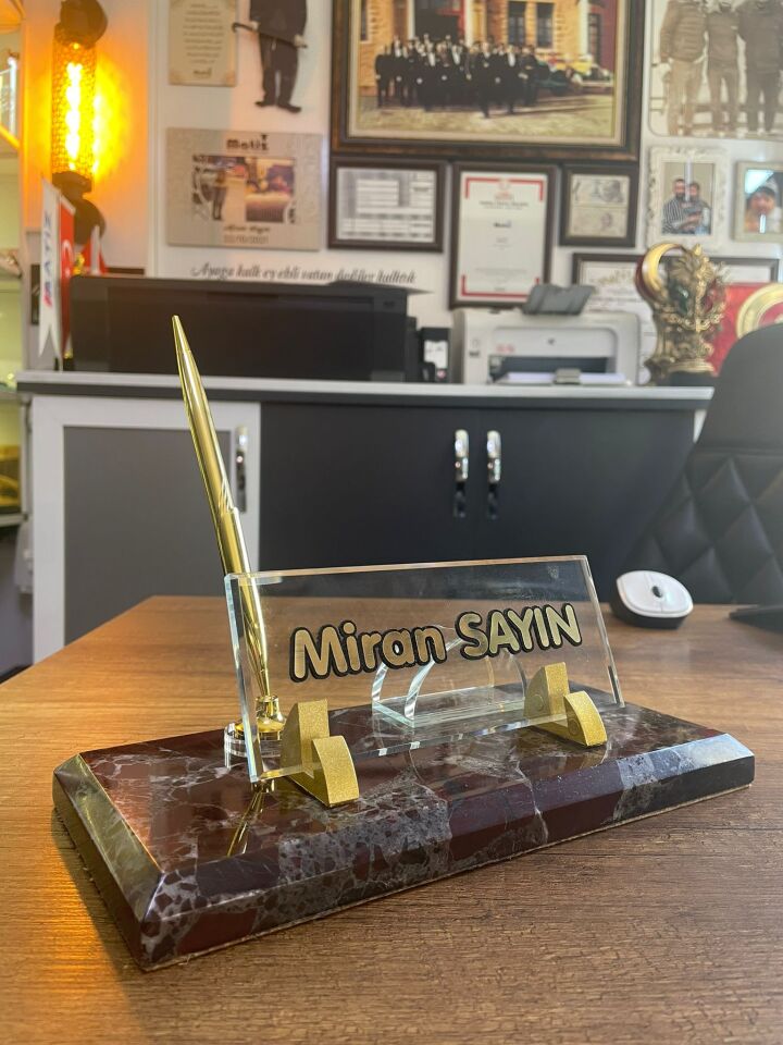 Bordo Mermer Kalemli İsimlik