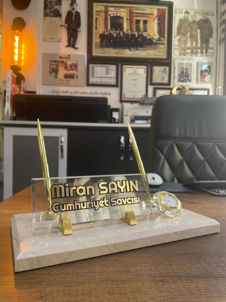 VIP Krem Mermer Masa İsimliği