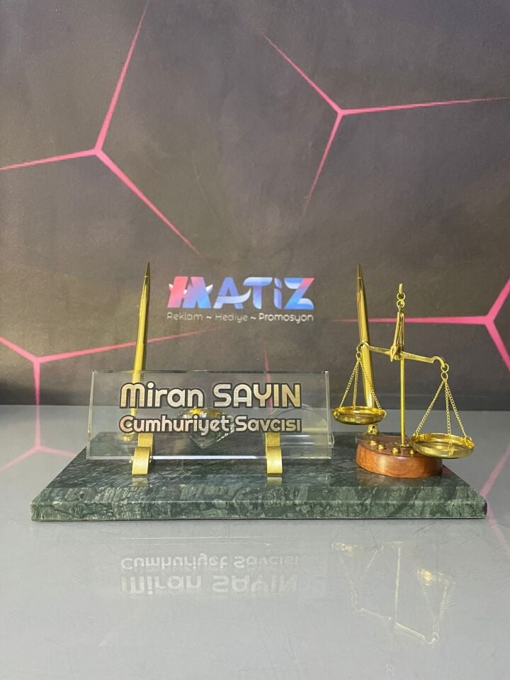 LÜX Adalet Terazili Yeşil Mermer İsimlik