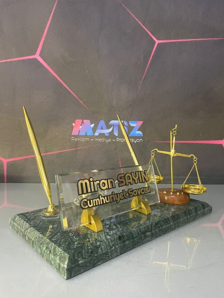 LÜX Adalet Terazili Yeşil Mermer İsimlik