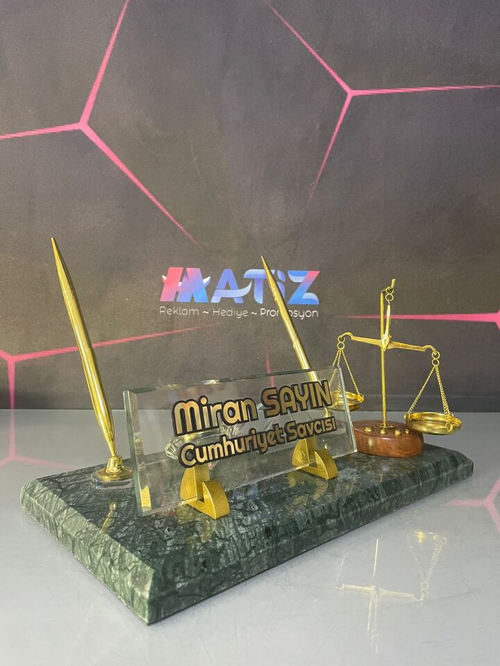 LÜX Adalet Terazili Yeşil Mermer İsimlik