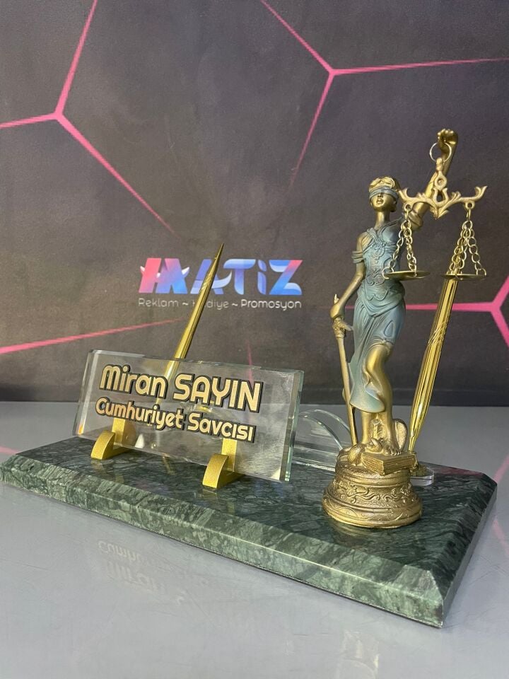 Themis Heykelli Yeşil Mermer İsimlik