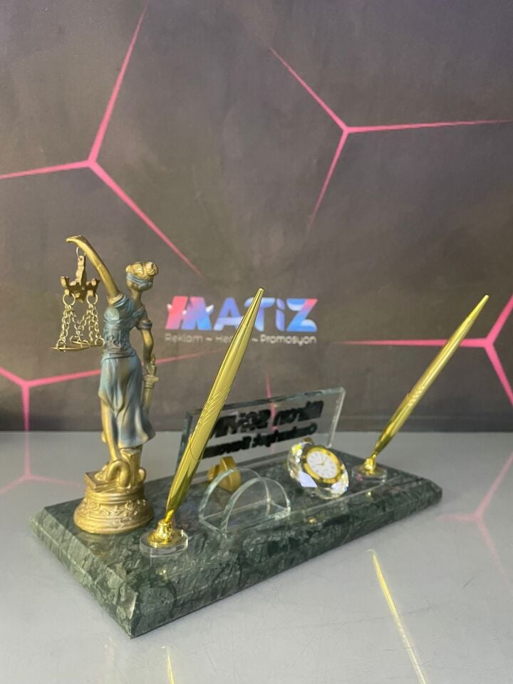 Themis Heykelli Yeşil Mermer İsimlik