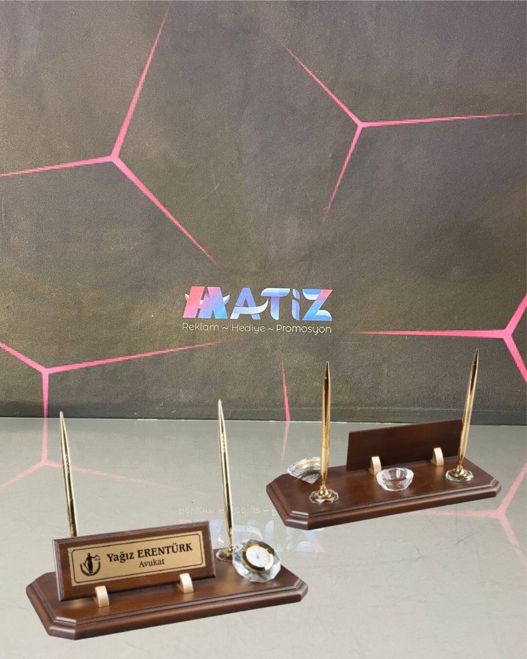 Kalemli Ahşap Masa İsimliği Seti