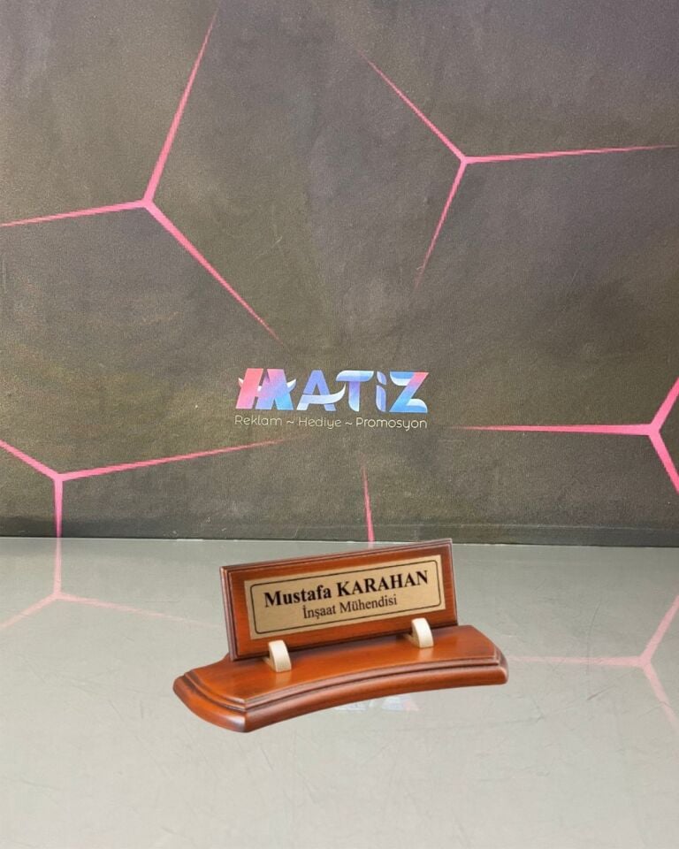 Açık Kahverengi Ahşap İsimlik