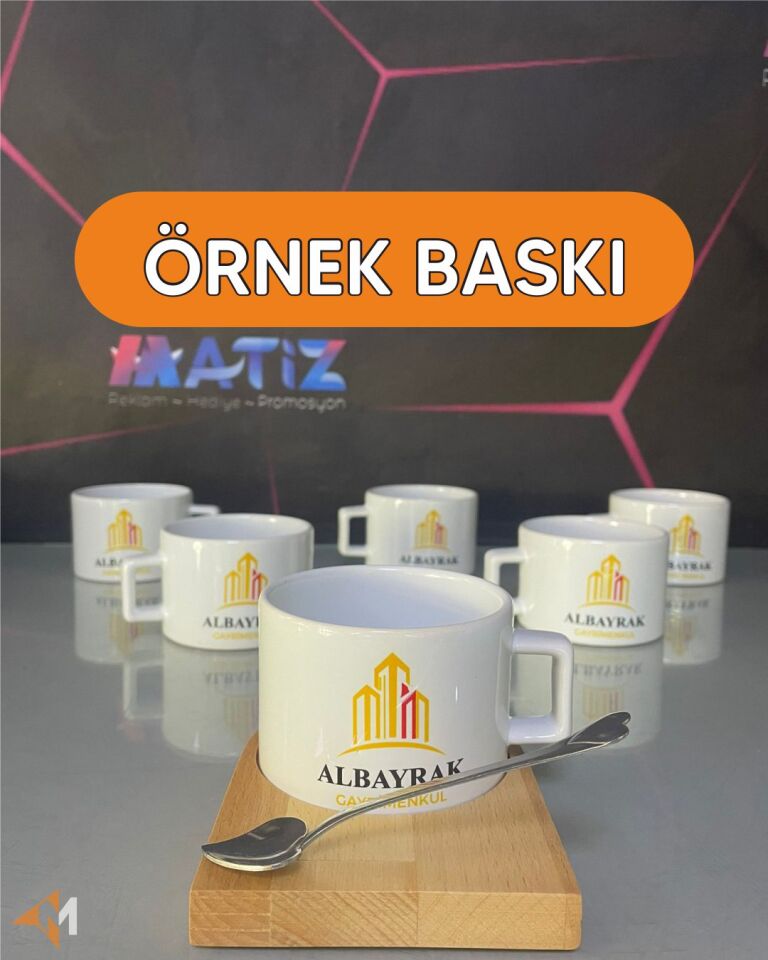 Renkli Baskı İsme Özel Fincan