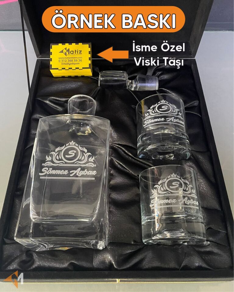 Efkarlı ve Şişeli Viski Seti