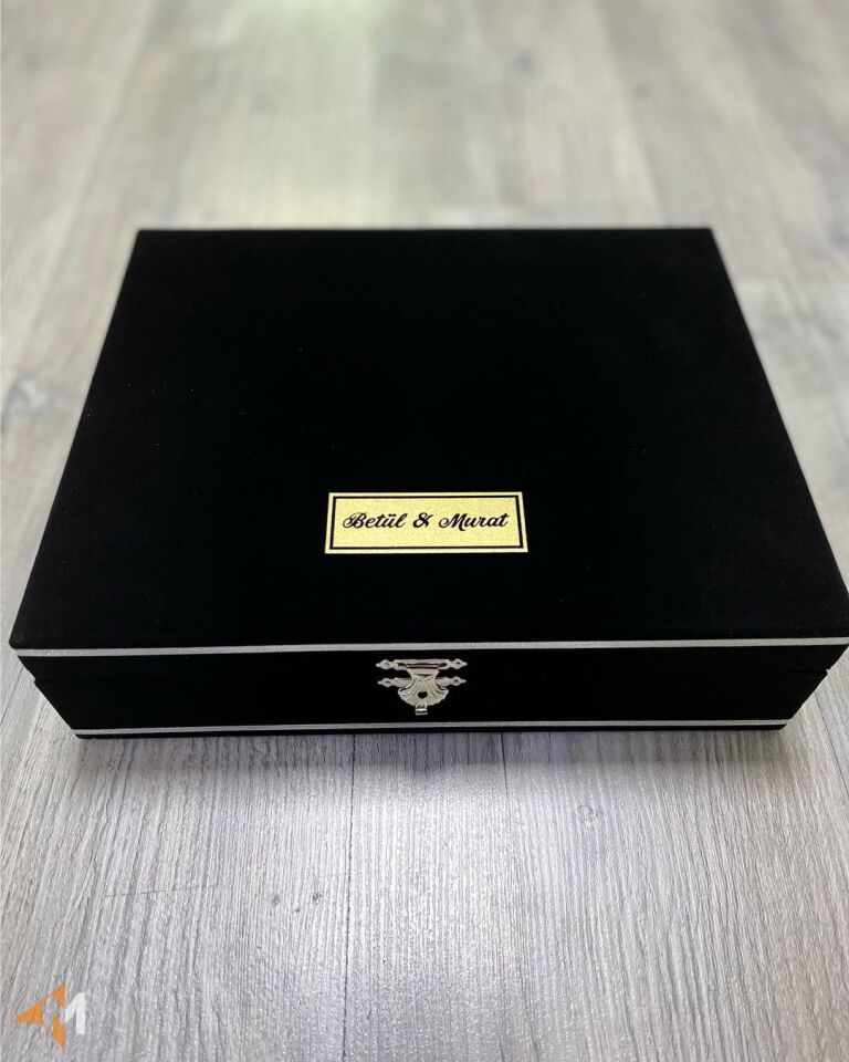 Kutulu Sevgililere Özel Viski Seti