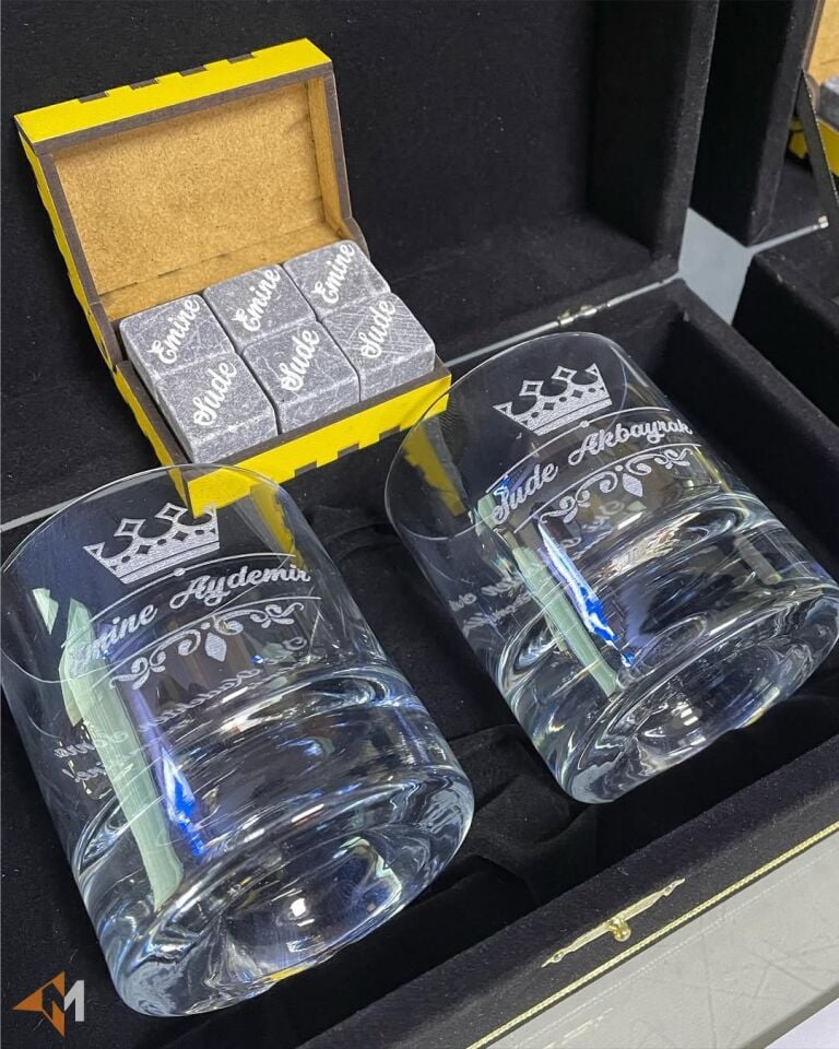 Kutulu Sevgililere Özel Viski Seti