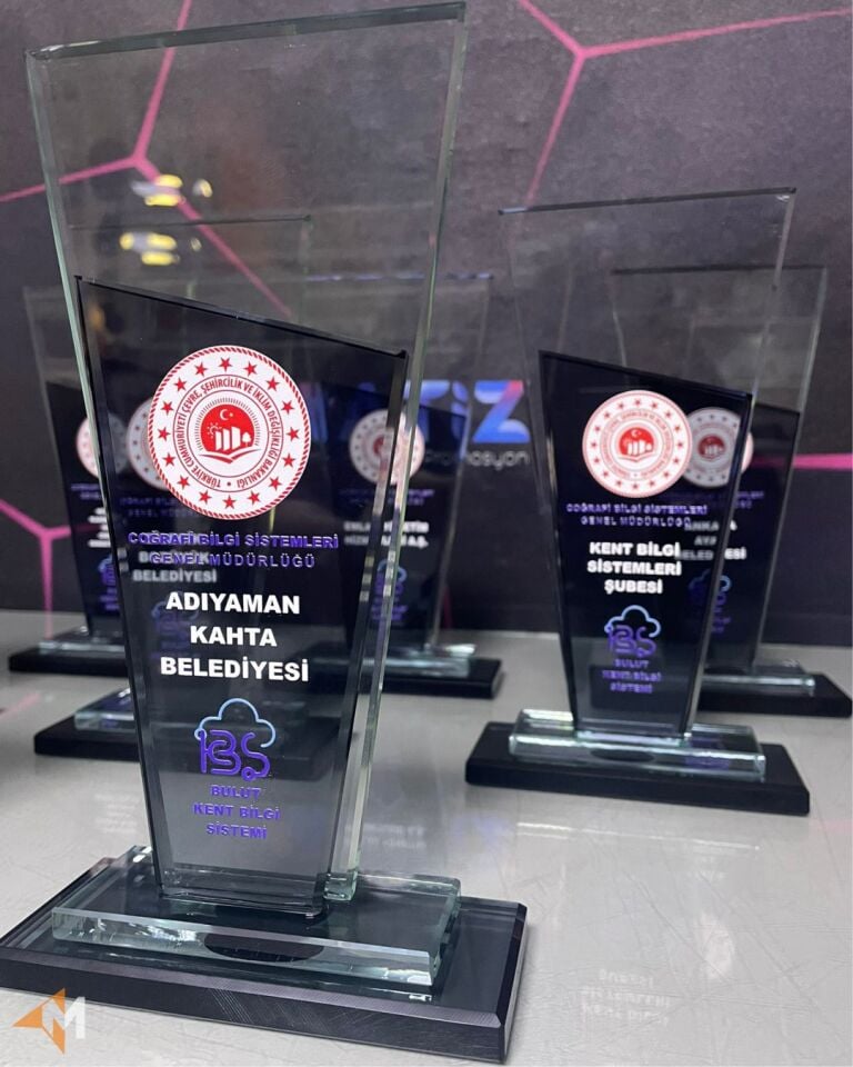 Özel Üretim Kristal Plaket