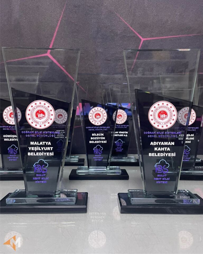 Özel Üretim Kristal Plaket