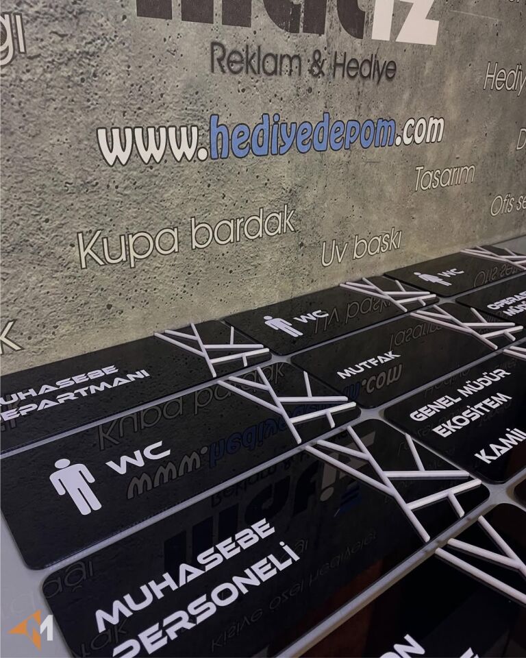 Pleksi Yönlendirme Levhası