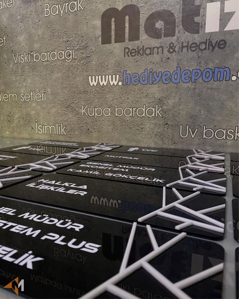 Pleksi Yönlendirme Levhası