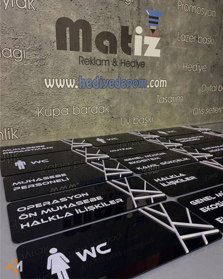 Pleksi Yönlendirme Levhası