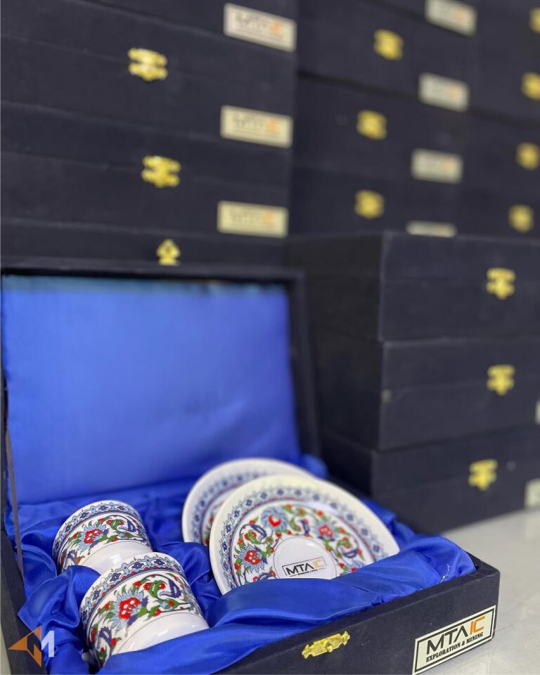 Güral Porselen Fincan Takımı