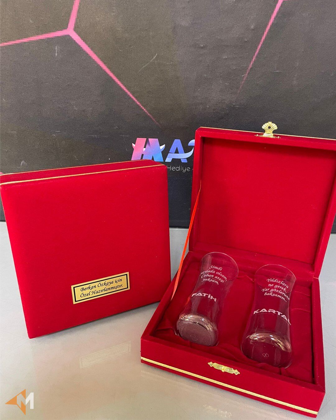 Kırmızı Kutulu Heybeli Rakı Bardağı