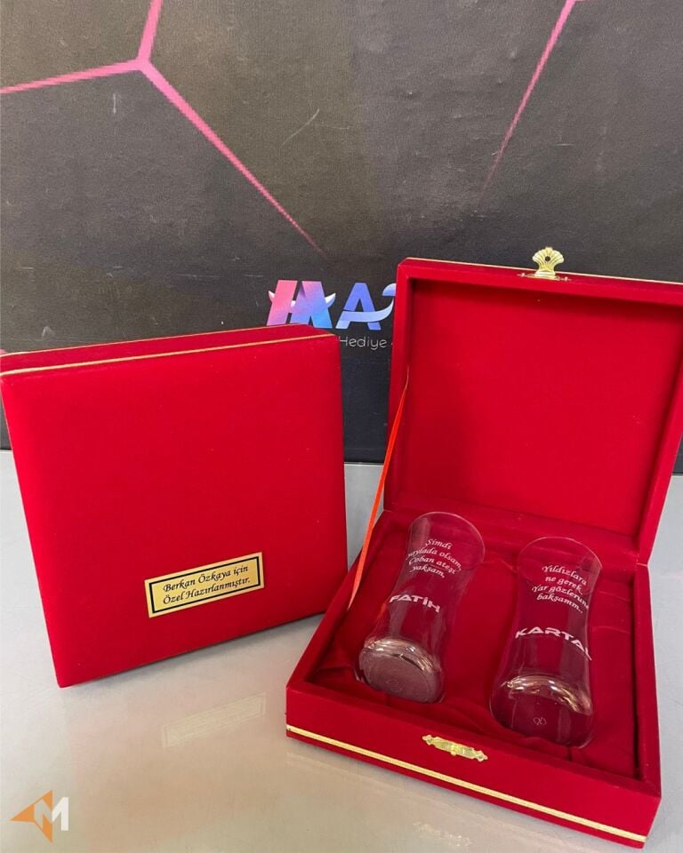 Kırmızı Kutulu Heybeli Rakı Bardağı