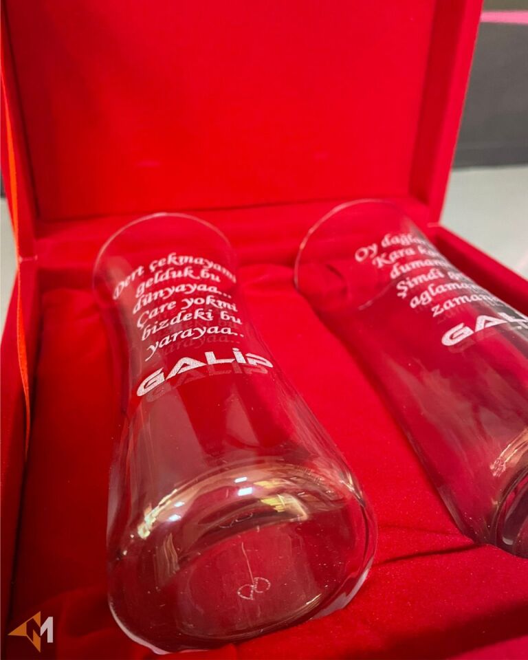 Kırmızı Kutulu Heybeli Rakı Bardağı