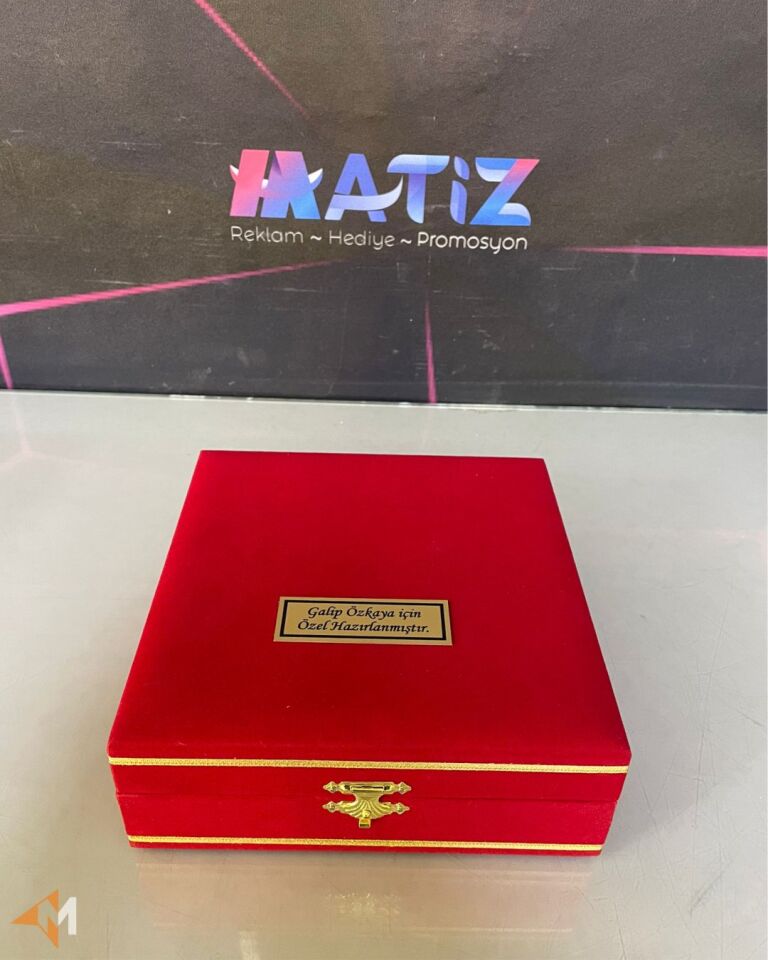 Kırmızı Kutulu Heybeli Rakı Bardağı