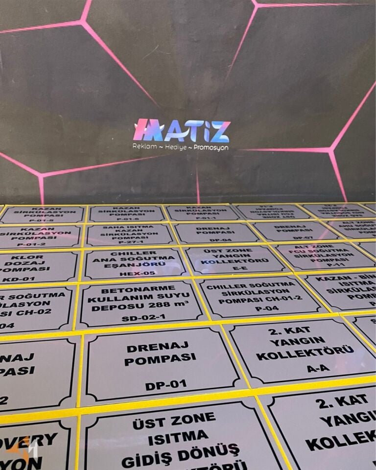 Gümüş Renk Metal Etiket