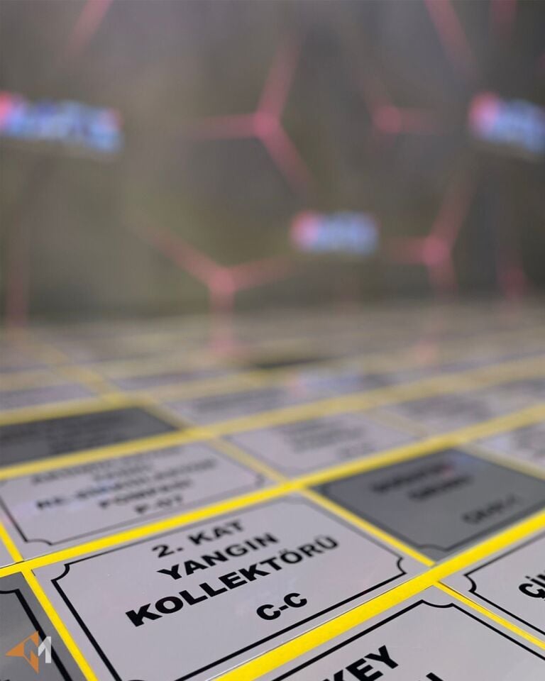 Gümüş Renk Metal Etiket