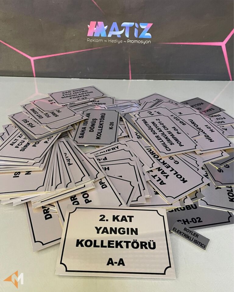 Gümüş Renk Metal Etiket