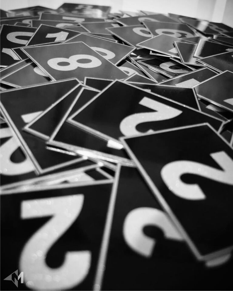 Gümüş Renk Posta Kutusu Numarası