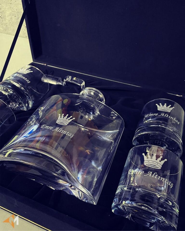 İsme Özel Kral Taçlı VIP Viski Seti