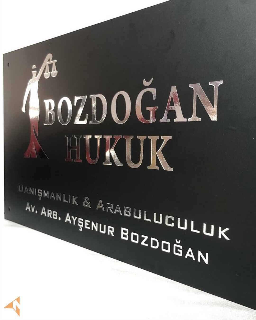 Mat Siyah Ofis Tabelası