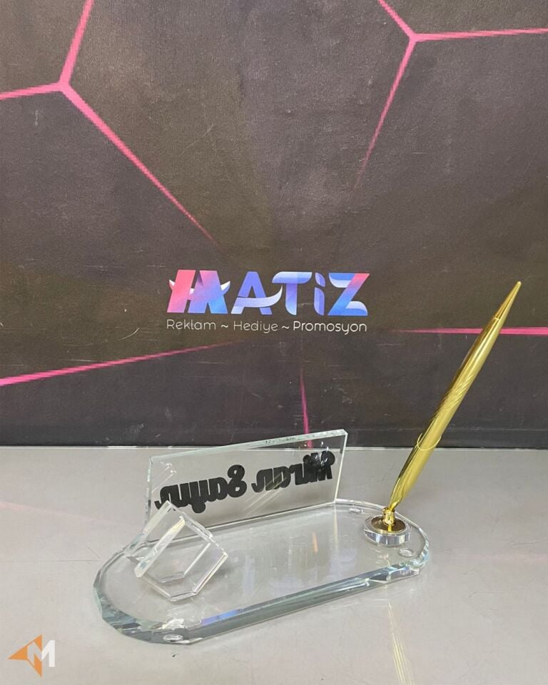 Oval Cam Kalemli Masa İsimliği