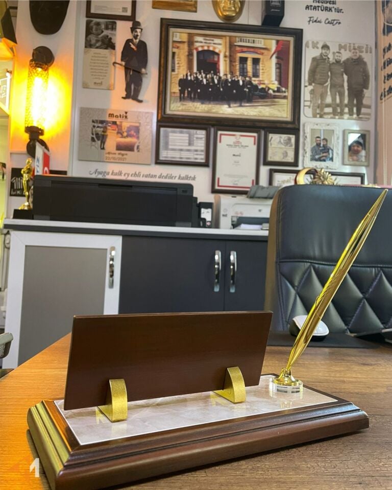 Mermer Görünümlü Ahşap İsimlik