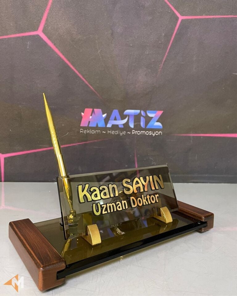 Bronz Telefon Tutuculu Masa İsimliği