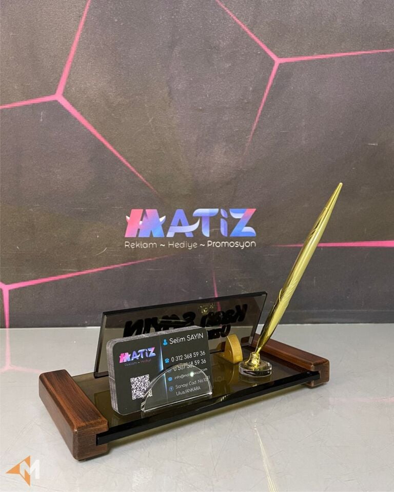 Bronz Telefon Tutuculu Masa İsimliği