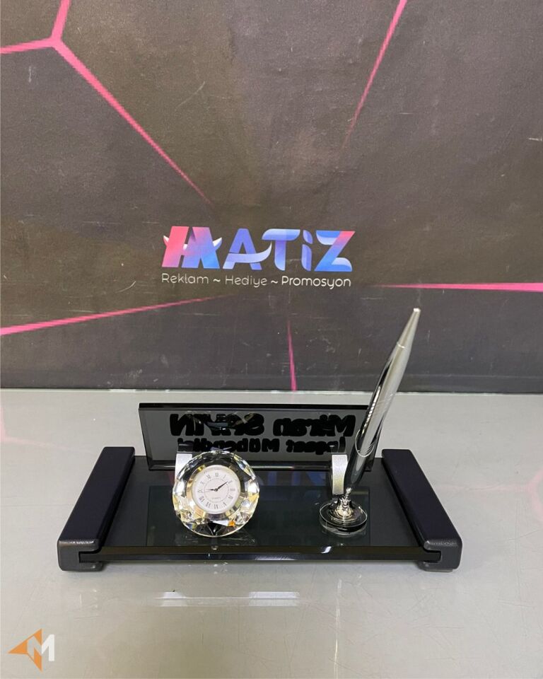 Mühendis Masa İsimliği