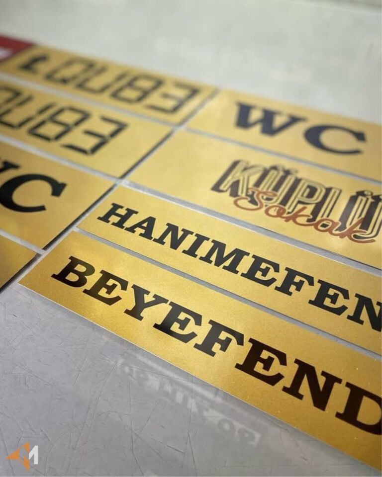 Dekota Yönlendirme Tabela