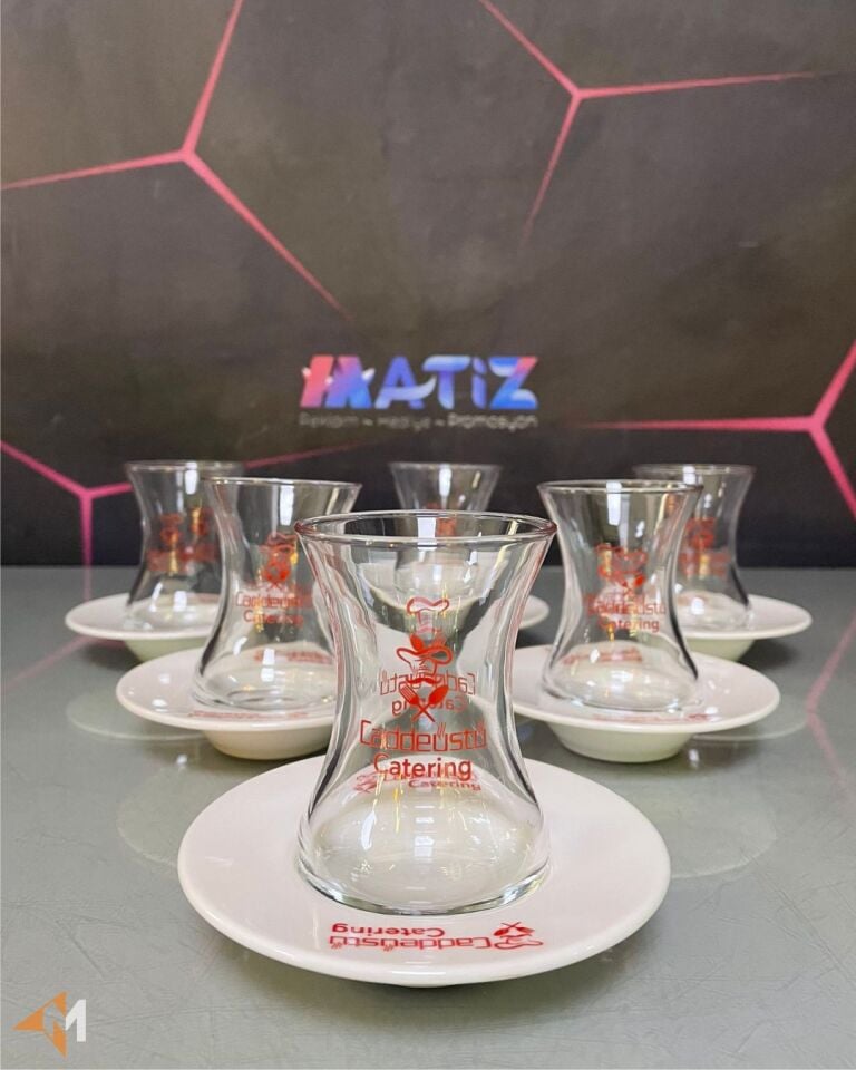 Renkli Baskı Çay Bardağı ve Tabağı