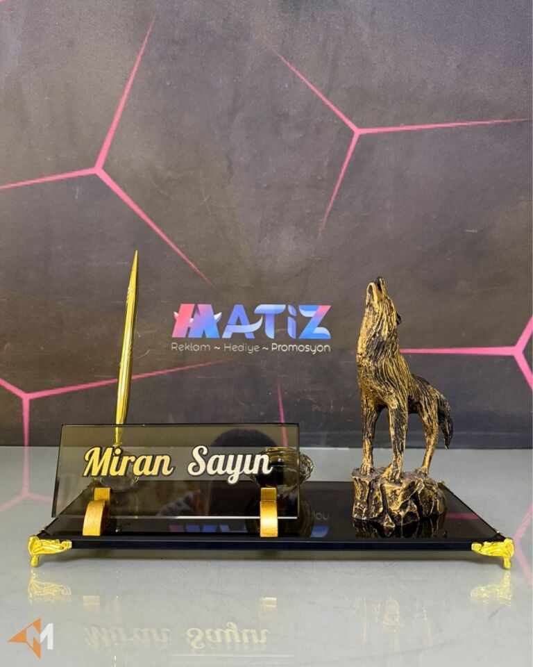 Kurt Biblolu Masa İsimliği