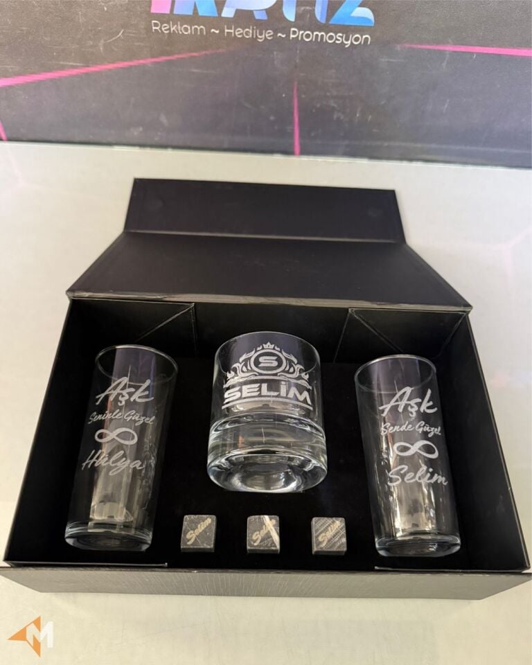 Sevgiliye Hediye Kutulu Rakı, Viski Seti