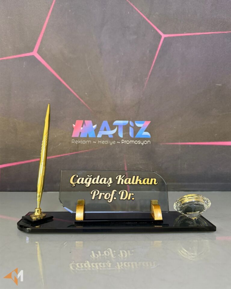 Özel Kesim Doktor Masa İsimliği