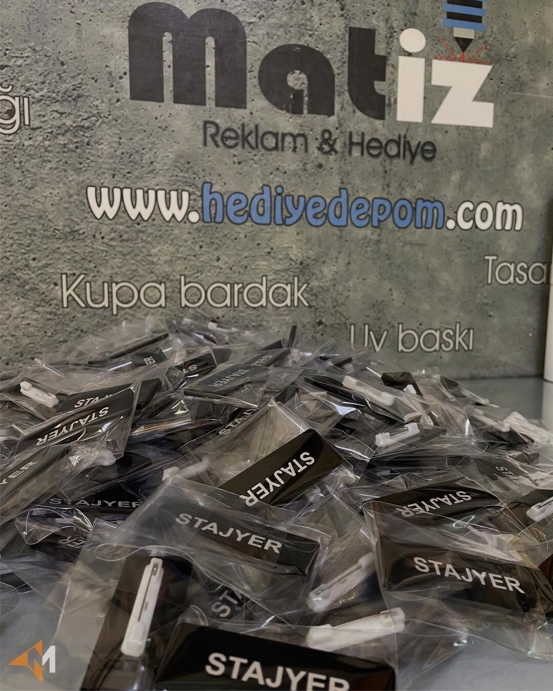 Ekonomik Yaka İsimliği